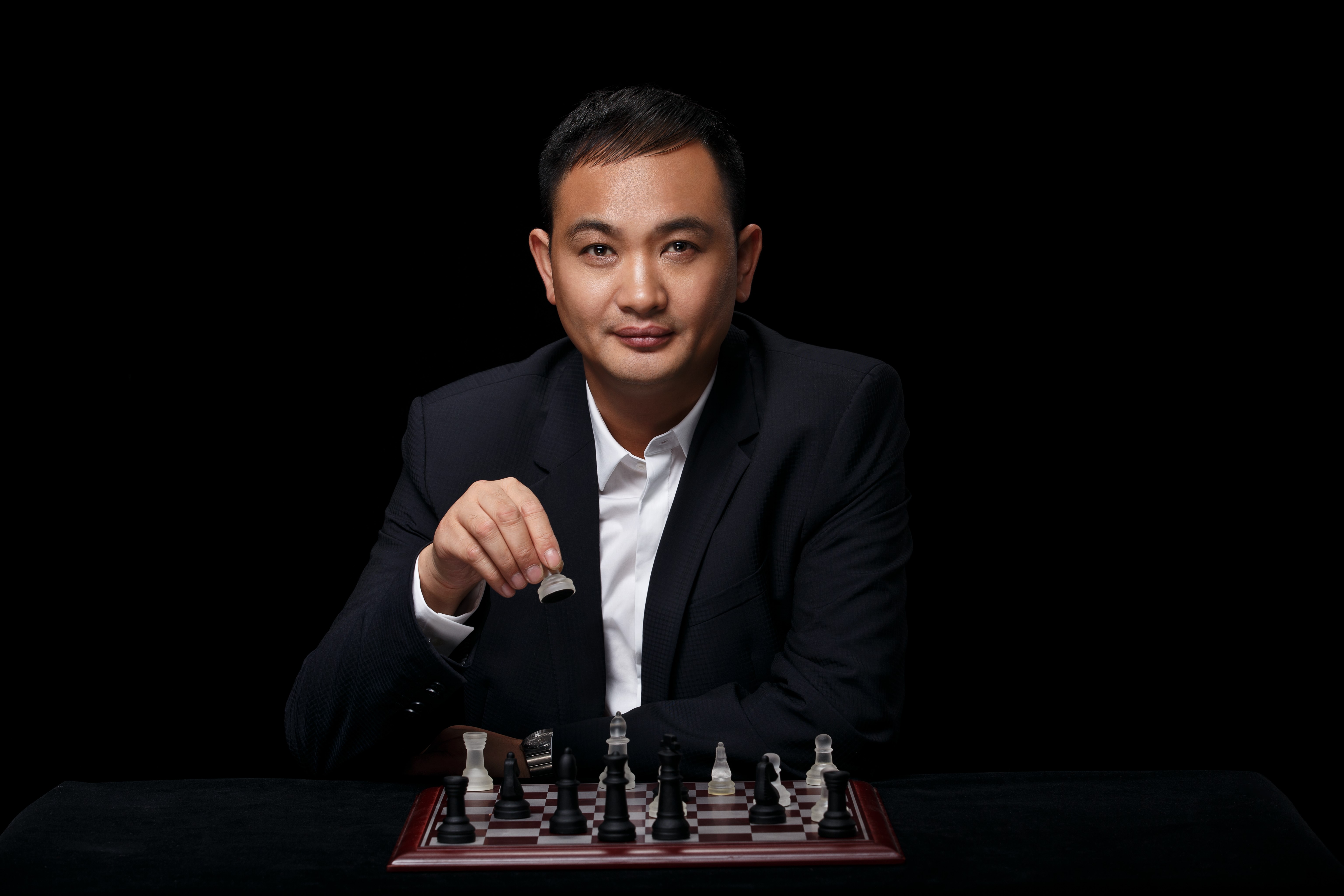 人生就是博手机版董事长赵密升